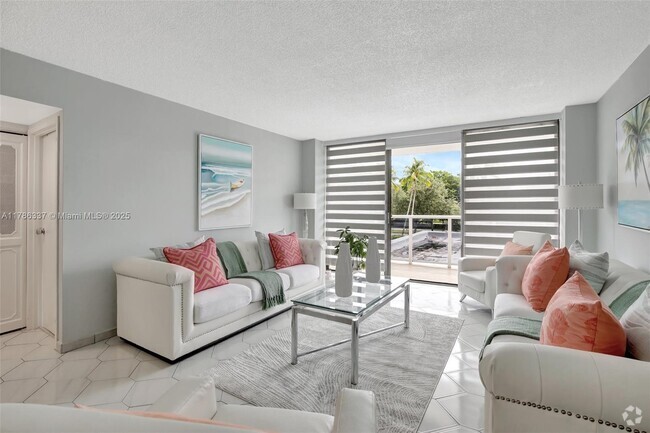 Building Photo - 3675 N Country Club Dr Rental
