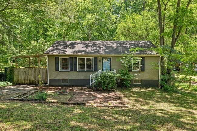 Photo - 1410 Cobb Branch Dr House