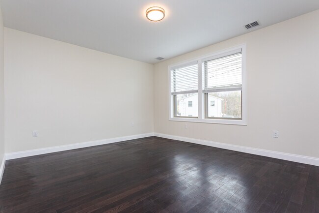 Photo - 476 Fulton St