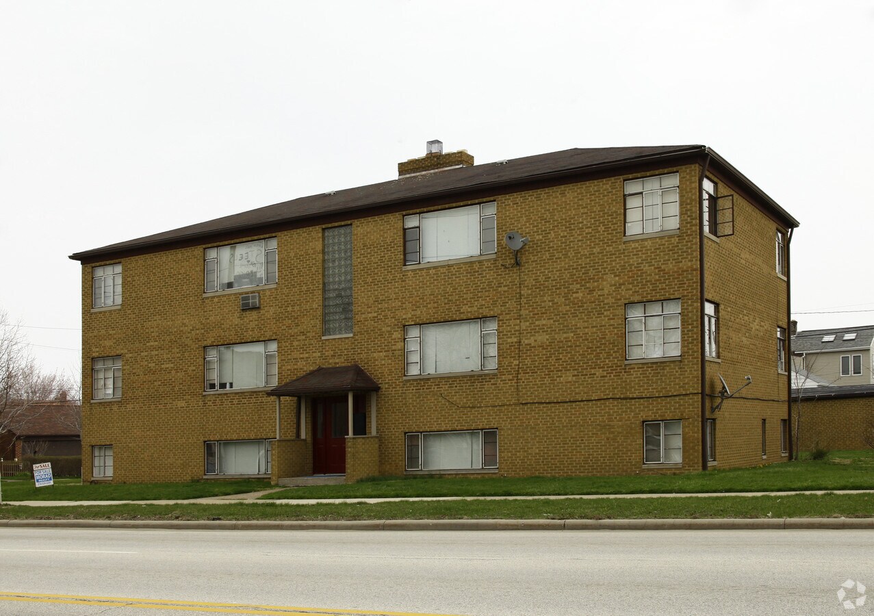 Photo - 4145 Ridge Rd Apartments