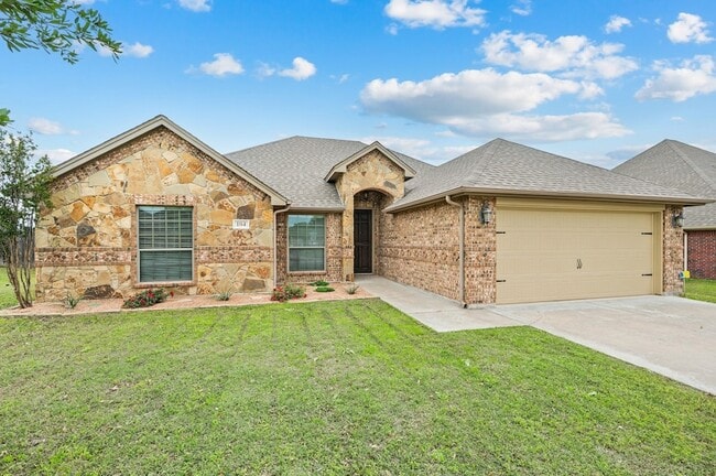 Photo - 104 Cold Track Dr