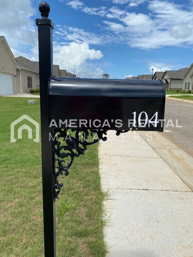 104 Ballington Wy