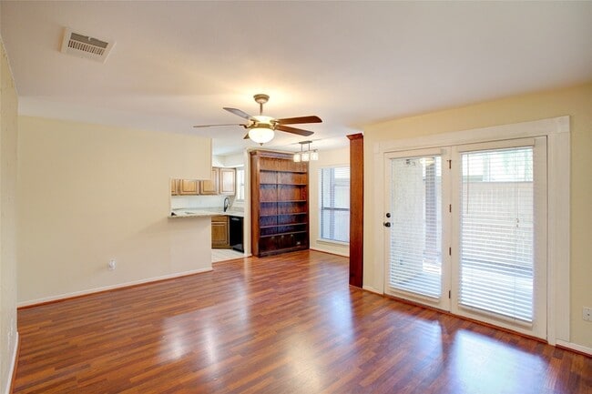 Photo - 1304 Harwell Dr Unit 4811