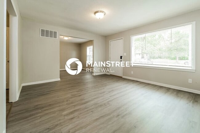 Photo - 3 Bedroom Pet-Friendly Home in BELTON, MO ...