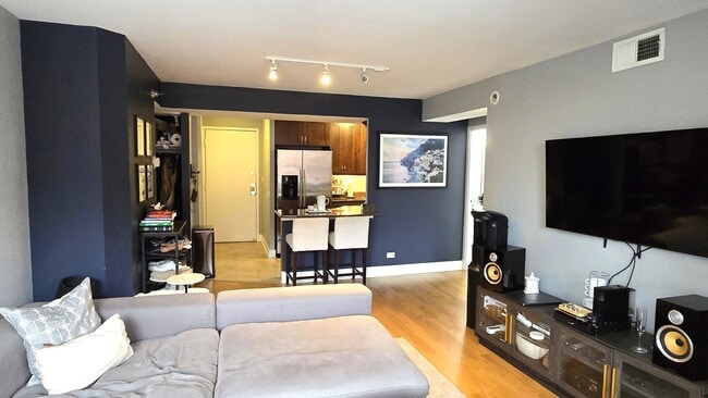 Photo - 1309 N Wells St Unit 505