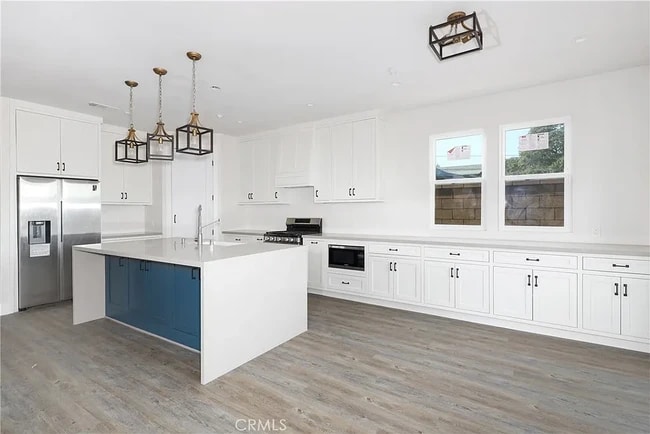 Kitchen - 2020 Brentwood Pl