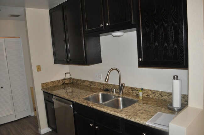 Photo - 4095 Rosenda Ct Unidad 249