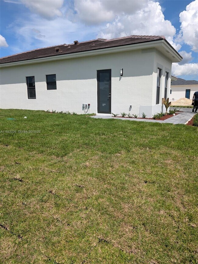 Photo - 19565 SW 325th Ln