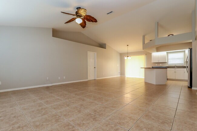 Photo - 800 SW 8th Pl