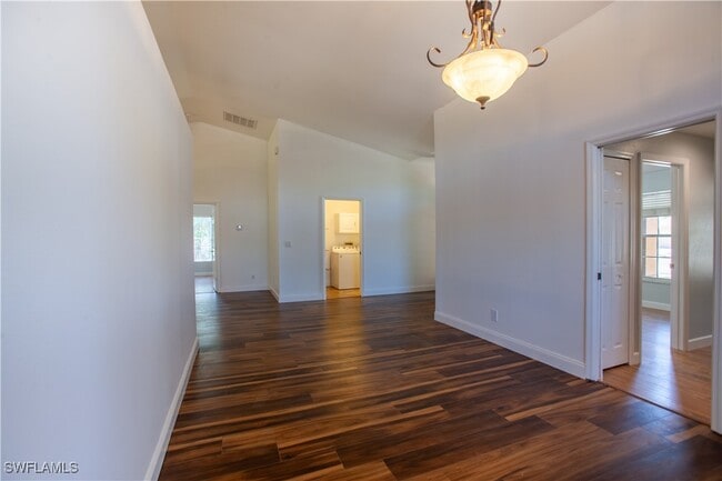 Photo - 9511 Cypress Dr N