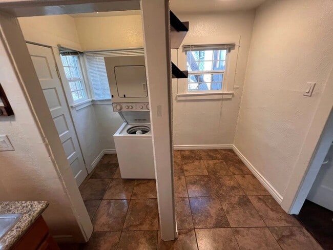 1306 W Sunset Blvd Unit 1310