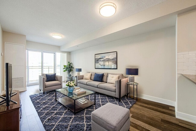 Building Photo - Forest Suites