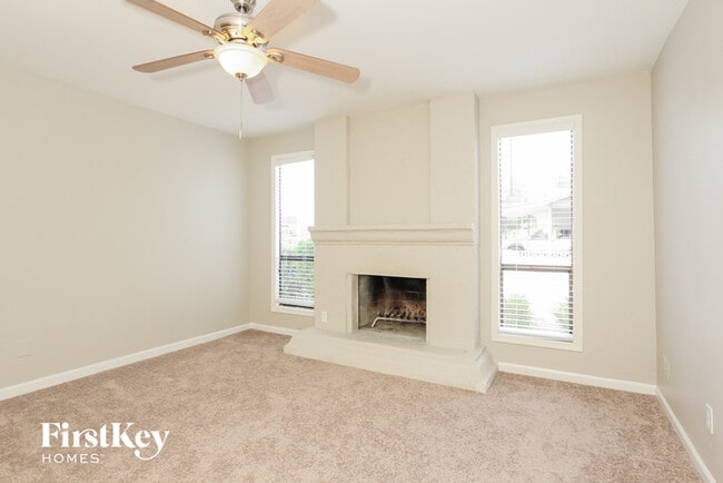 Photo - 11631 N 58th Dr