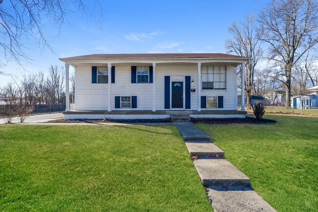 Building Photo - 8413 E 93rd St