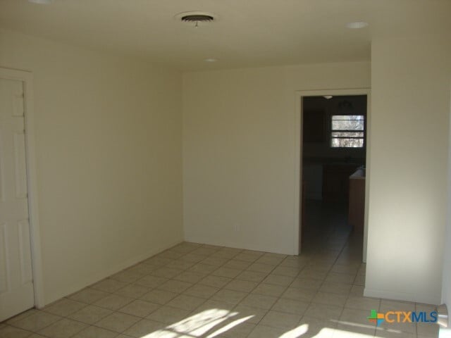 Photo - 205 E Voelter Ave