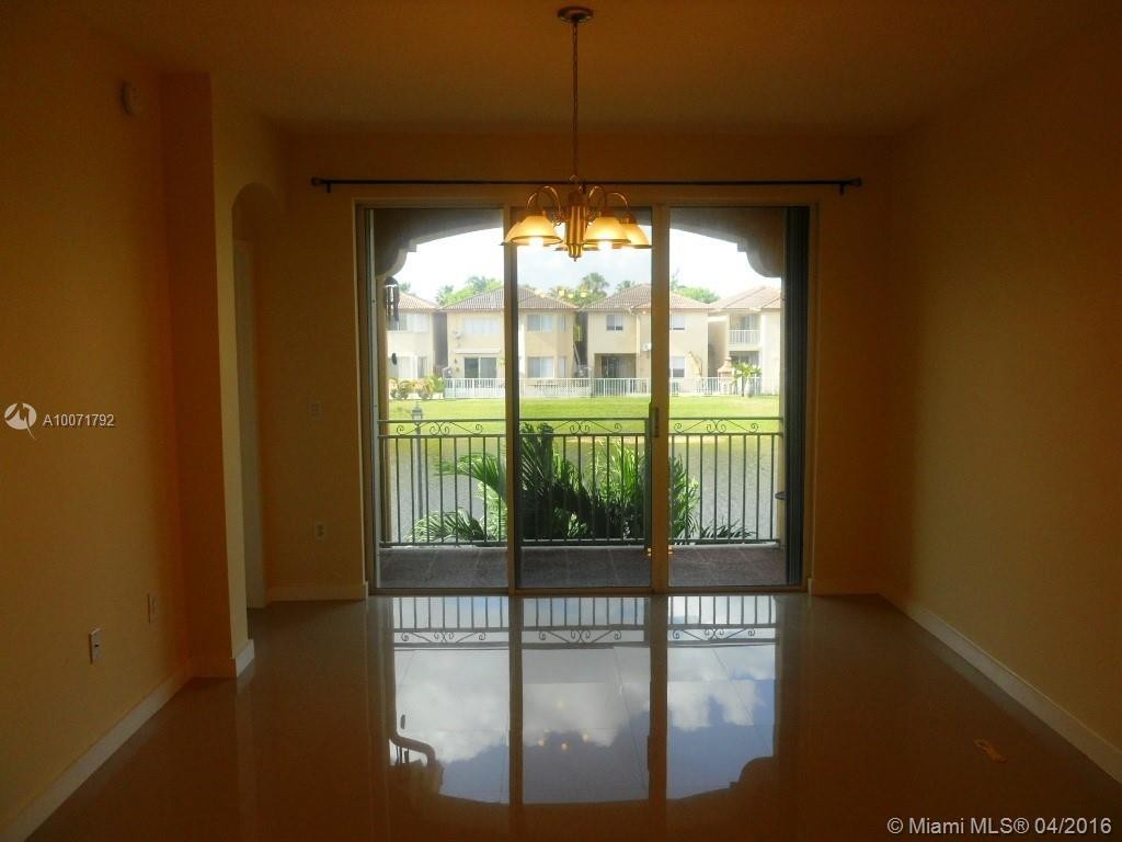 Photo - 6720 NW 114th Ave Unit 0