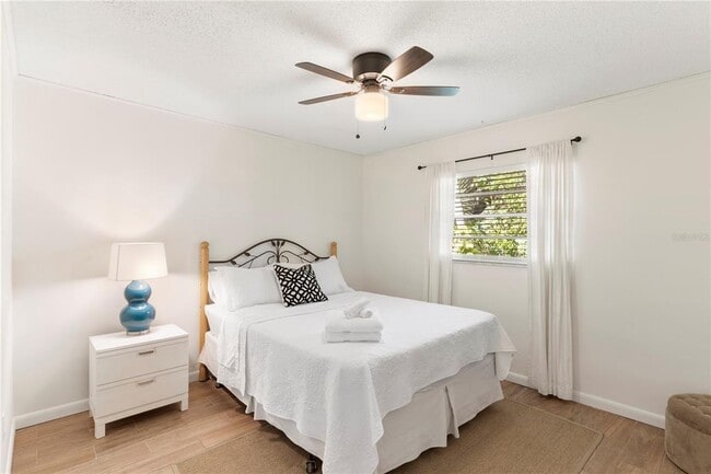 Photo - 804 Pennsylvania Way