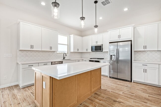 4 Bedroom - Ready for you to Call It Home!! - 4 Bedroom - Ready for you to Call It Home!!