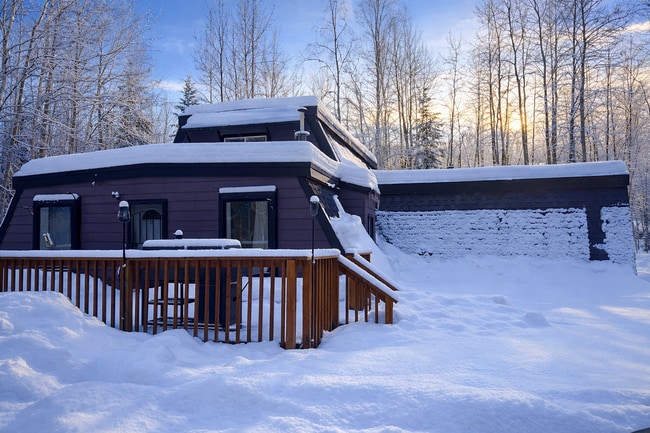 Building Photo - 4 bedroom / 2 bath Home in North Pole!