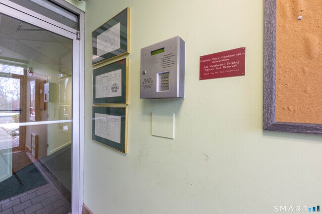 Photo - 319 New Britain Rd