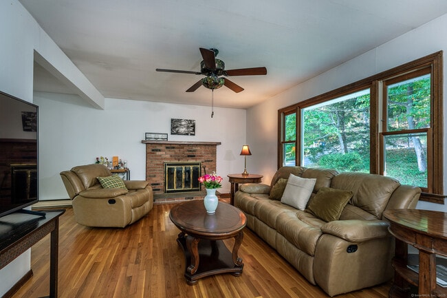 Photo - 254 Candlewood Lake Rd N