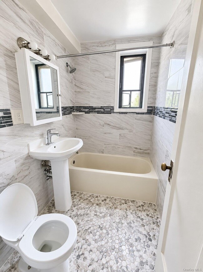 1920 McGraw Ave Unit MD