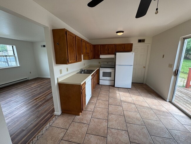 Photo - 1627 Blue Jay Dr