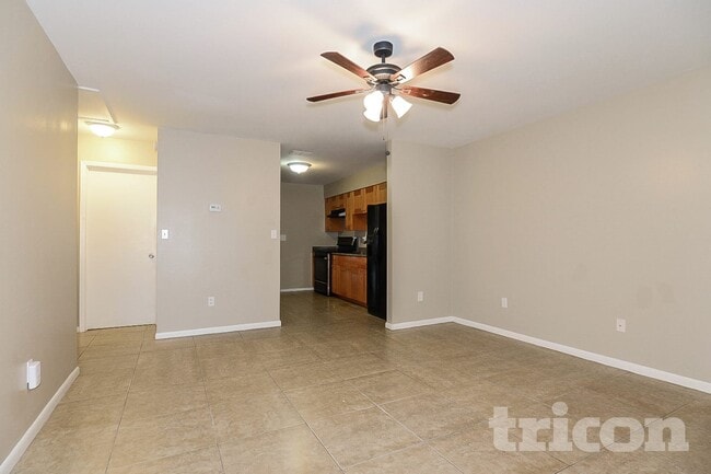 Photo - 5843 59th Way N