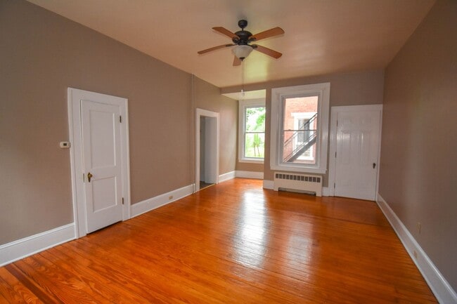 Photo - RTSA301 Unit 159 Thompson St