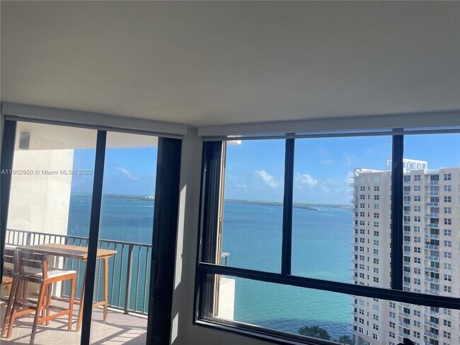 Photo - 520 Brickell Key Dr Unit A1911