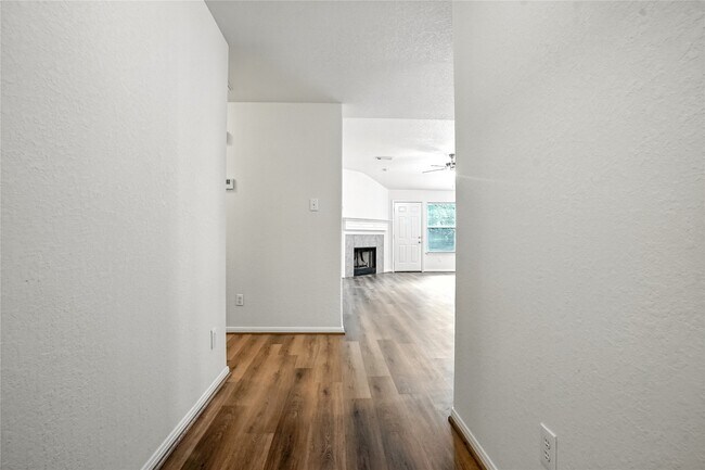 Photo - 14602 Windwood Park Ln