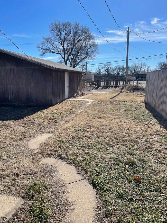 Photo - 1401 Yuma St