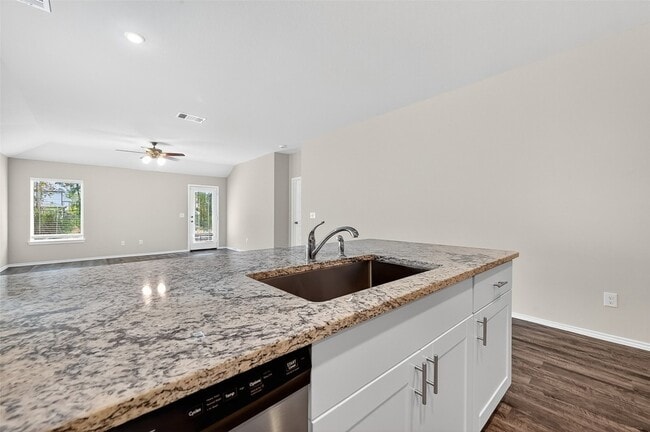 Photo - 79 Courageous Side Way