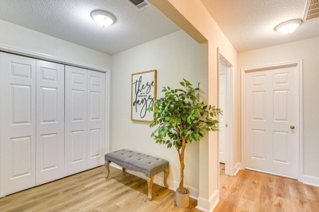Photo - 605-606 6th St Unidad D