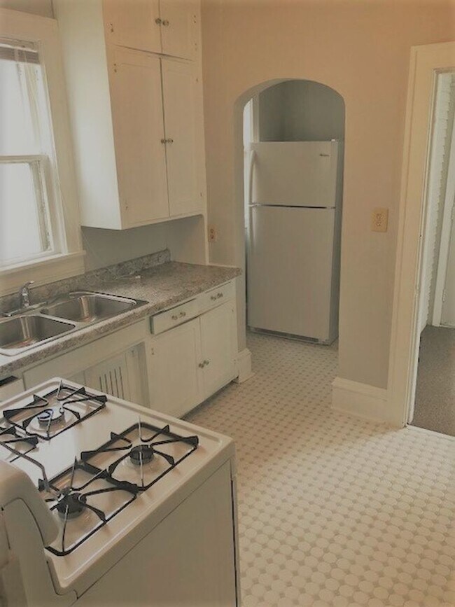 Photo - 3-Bed, 1-Bath Como House