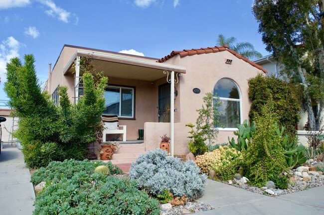 Building Photo - 4770 Bancroft St