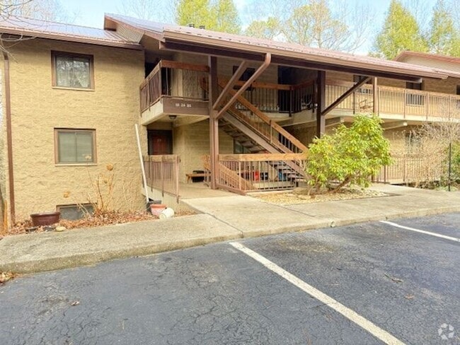 Building Photo - COZY & CONVENIENT Rental