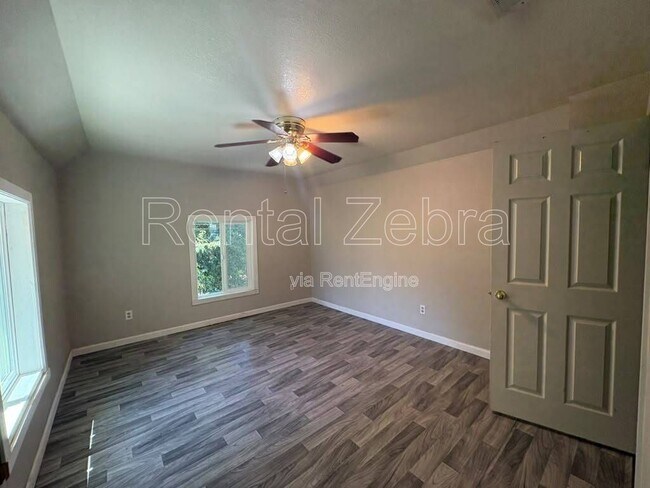 Photo - 353 W 22nd St