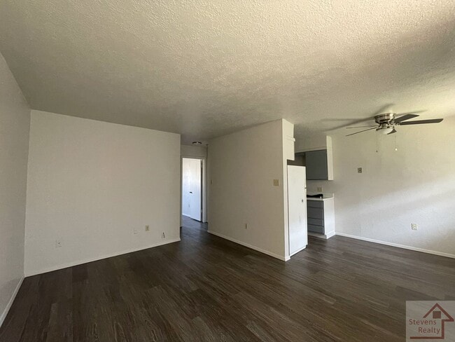 1502 NW Kingsbury Ave Unidad 11