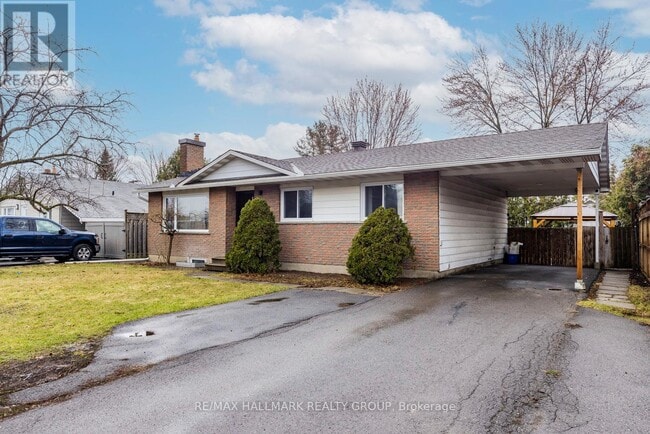 Photo - 1542 St Georges St