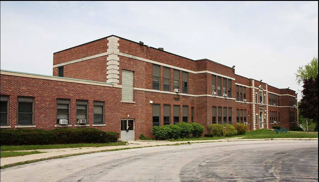 Photo - 1350 Eggert Apartments