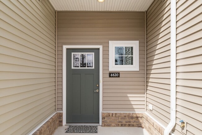Photo - 4260 Longleaf Pl
