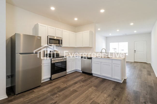 Photo - 102 Jasmine Ct