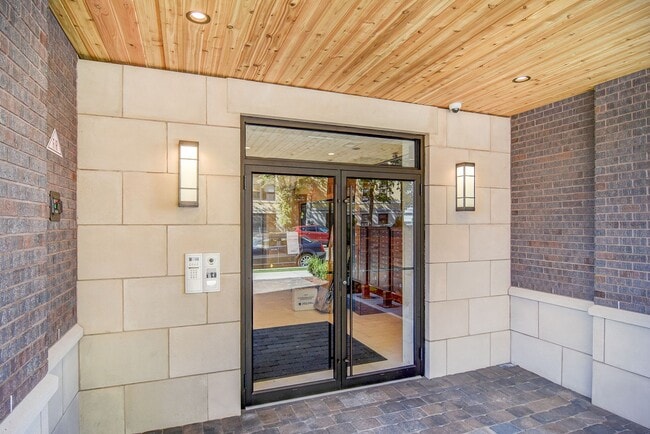 Luxury Rental With Private Parking