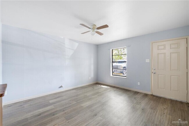 13 N Holland Ave