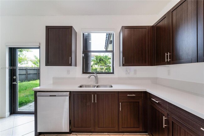 Photo - 22938 SW 128th Pl