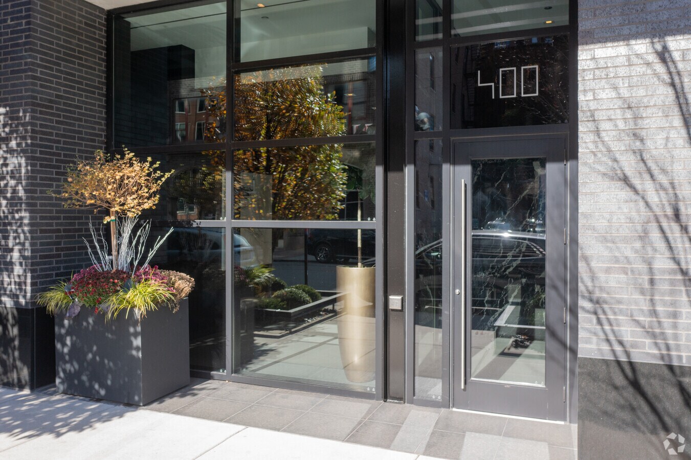 Entrance - 400 W Huron St