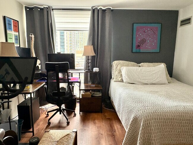 Photo - 70 W Huron St Unit 1304