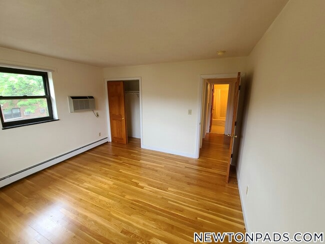 Photo - 266 Grove St Unidad 9