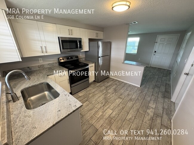 Photo - 308 Colonia Ln E